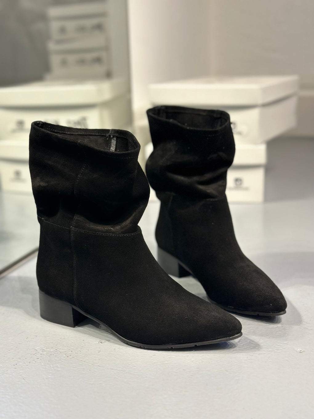 Solid Italian leather boots