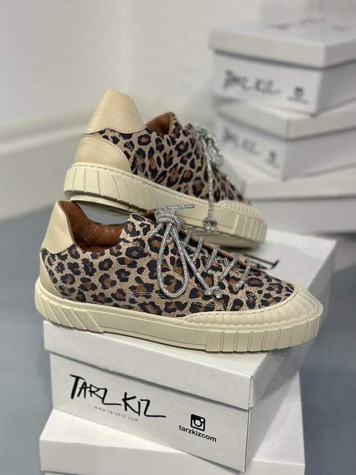 leopard print canvas shoes
