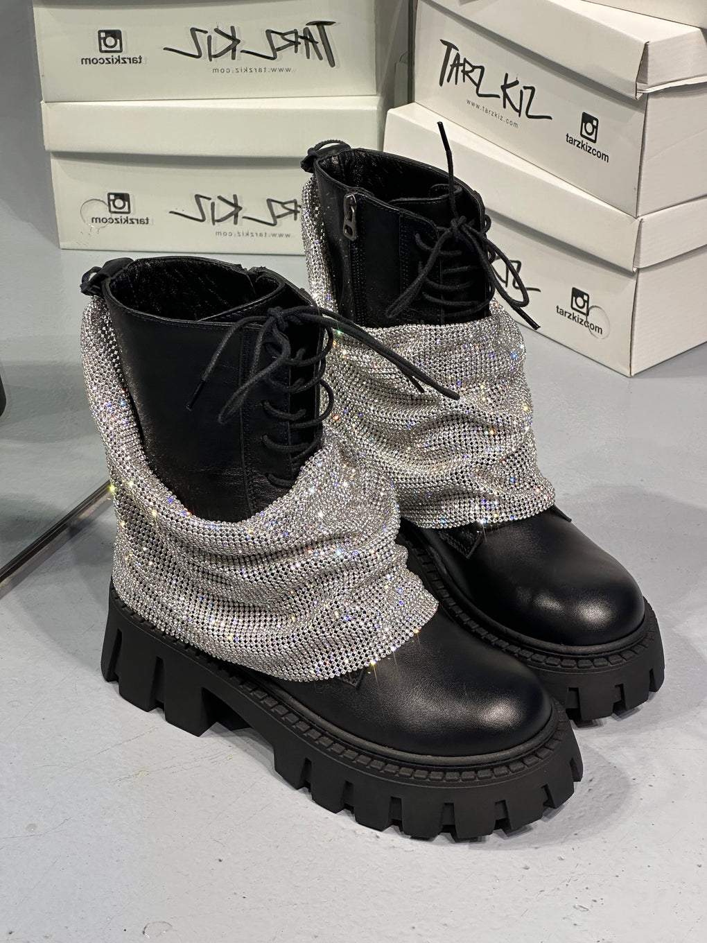 Elegant mid-calf boots with sequin trim