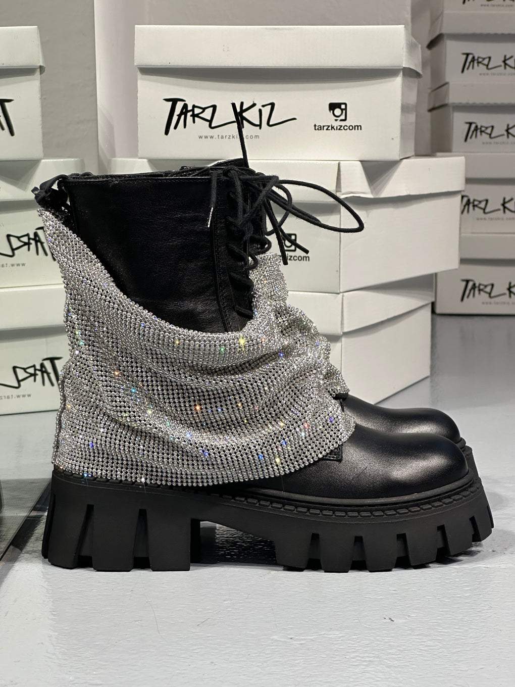 Elegant mid-calf boots with sequin trim