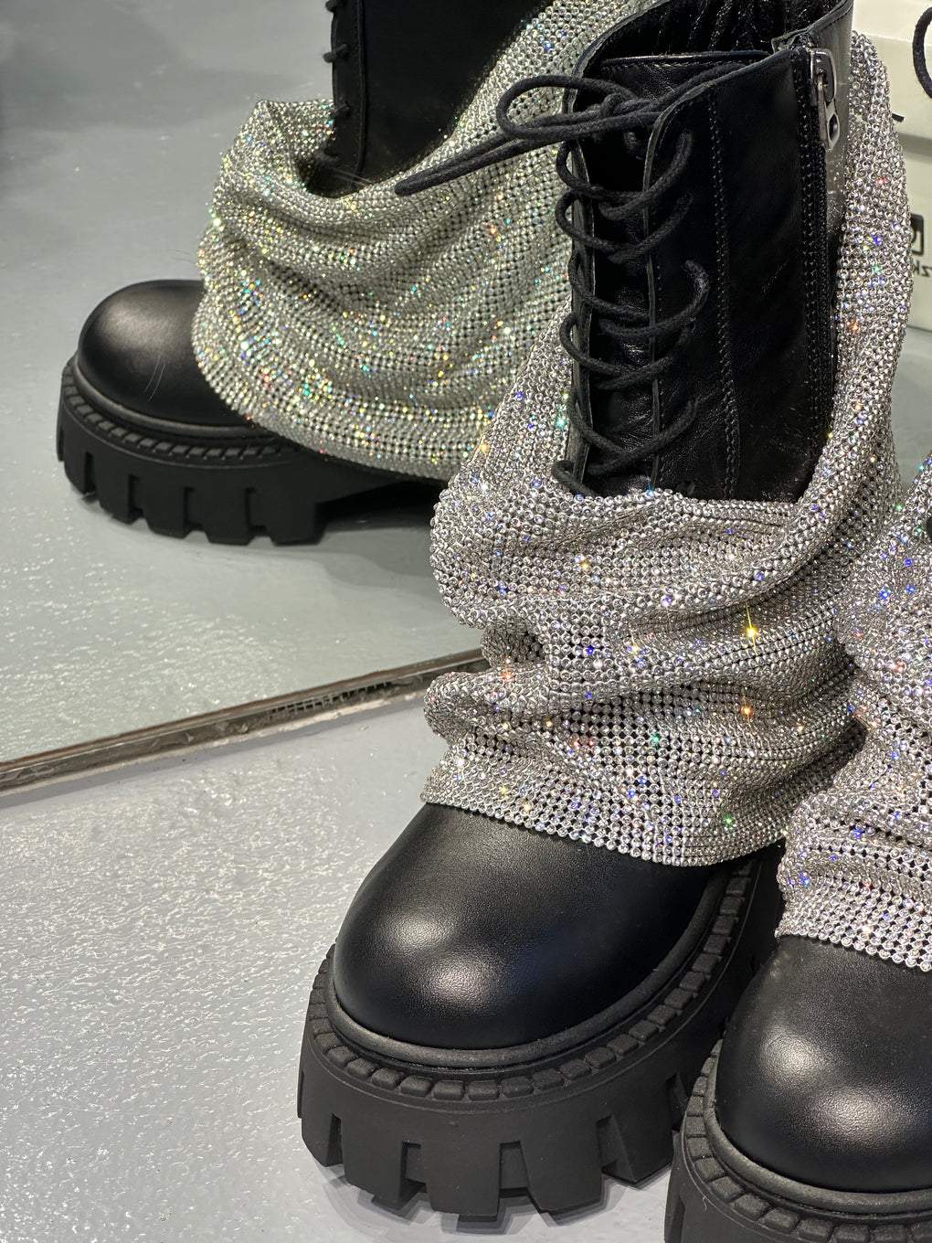 Elegant mid-calf boots with sequin trim