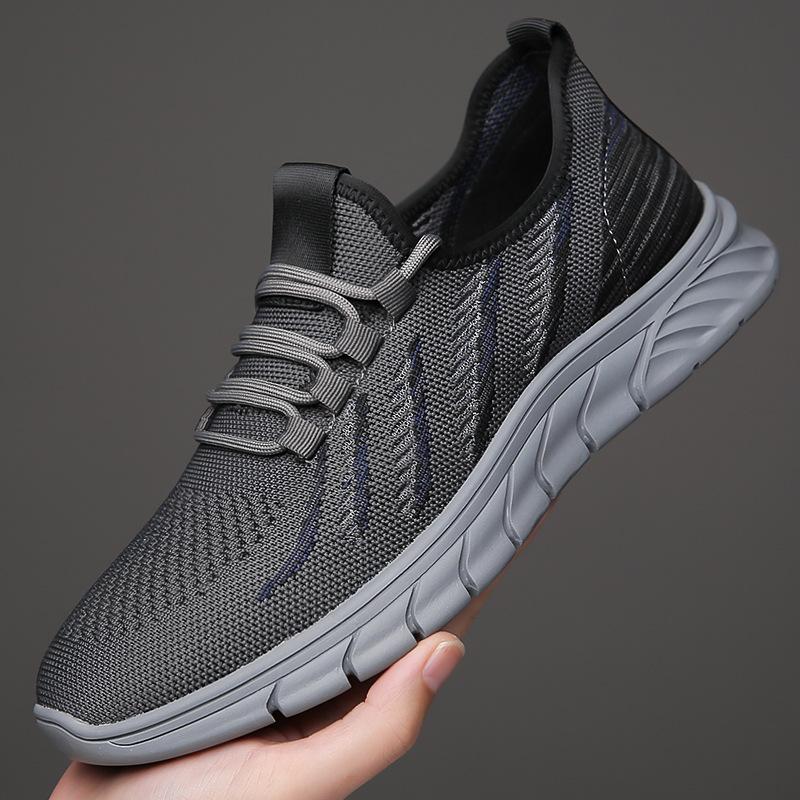 Breathable mesh flying sneakers