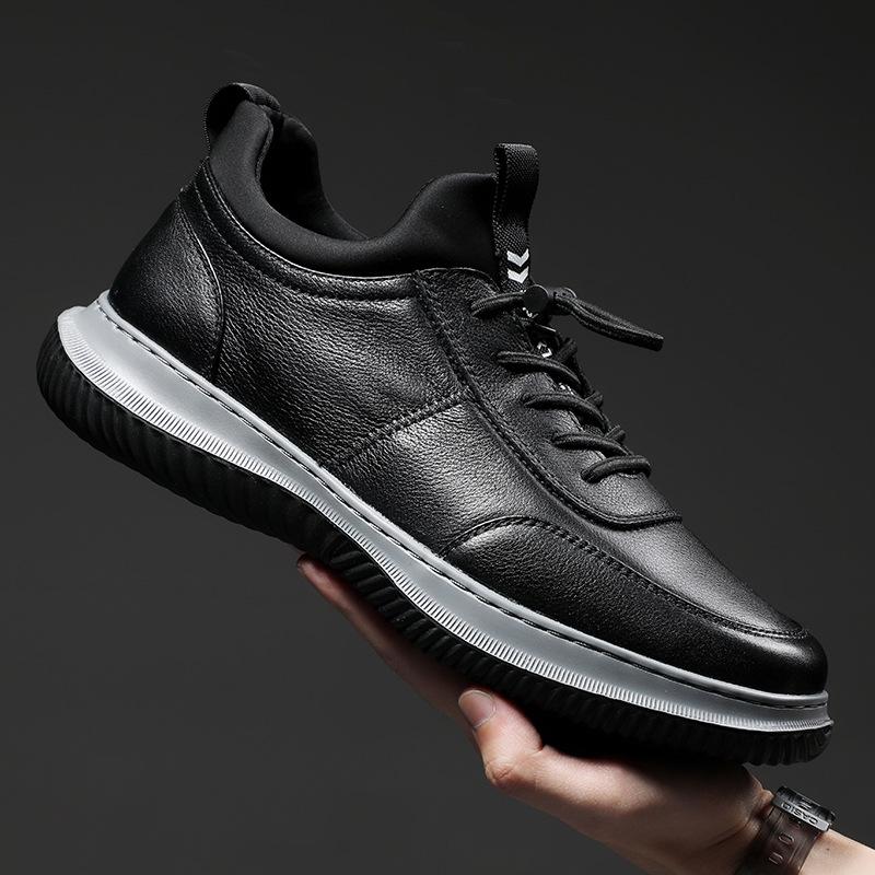 Italian cowhide soft bottom outdoor sports shoes