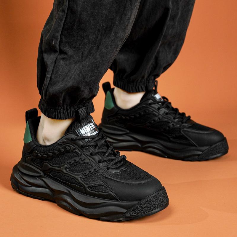 Identification of mesh breathability of sports shoes