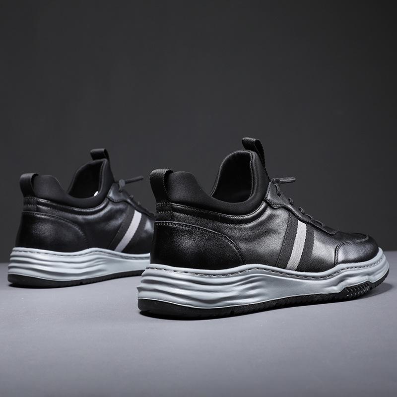 Italian cowhide soft bottom outdoor sports shoes