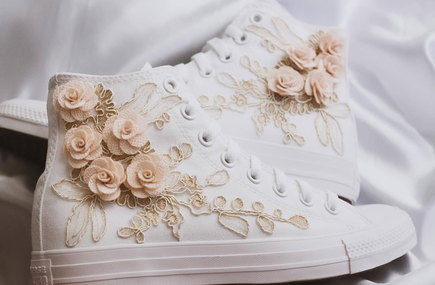 Champagne Rose Embroidered Casual Canvas Shoes