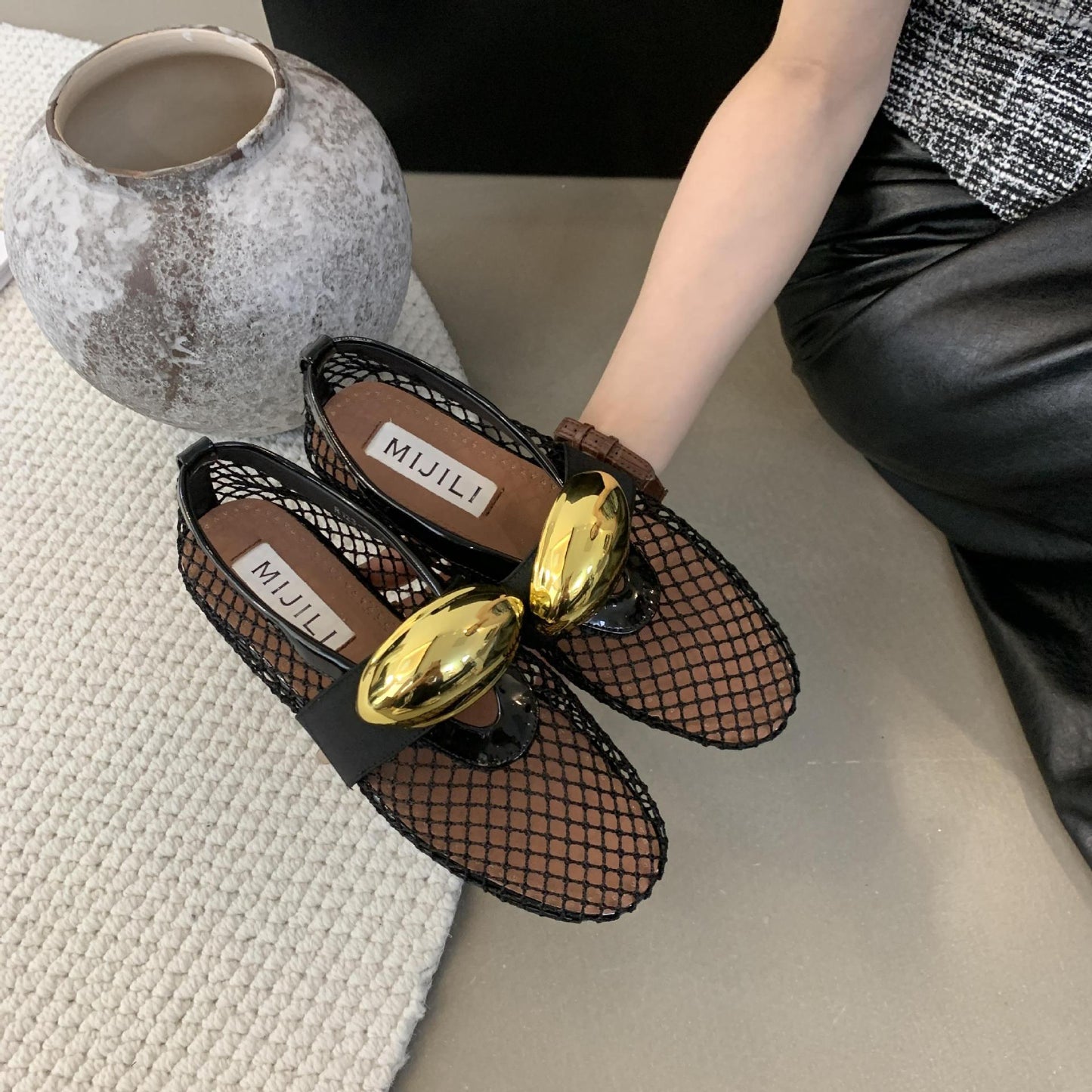 Fishnet flat metal buckle sandals