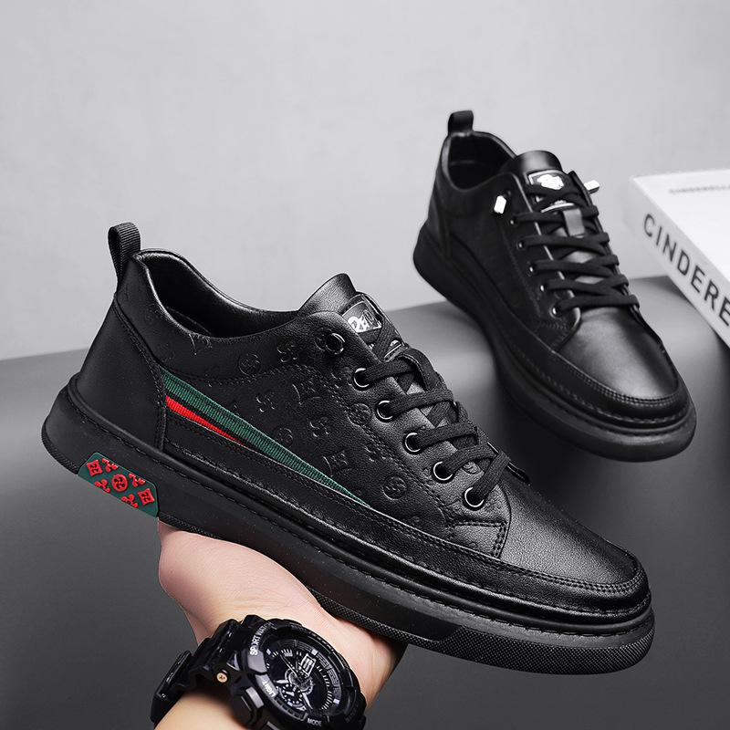 Leather casual correction foot shaped light sneakers